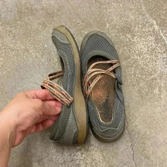 Chaco  mary janes - Picture 3 of 8